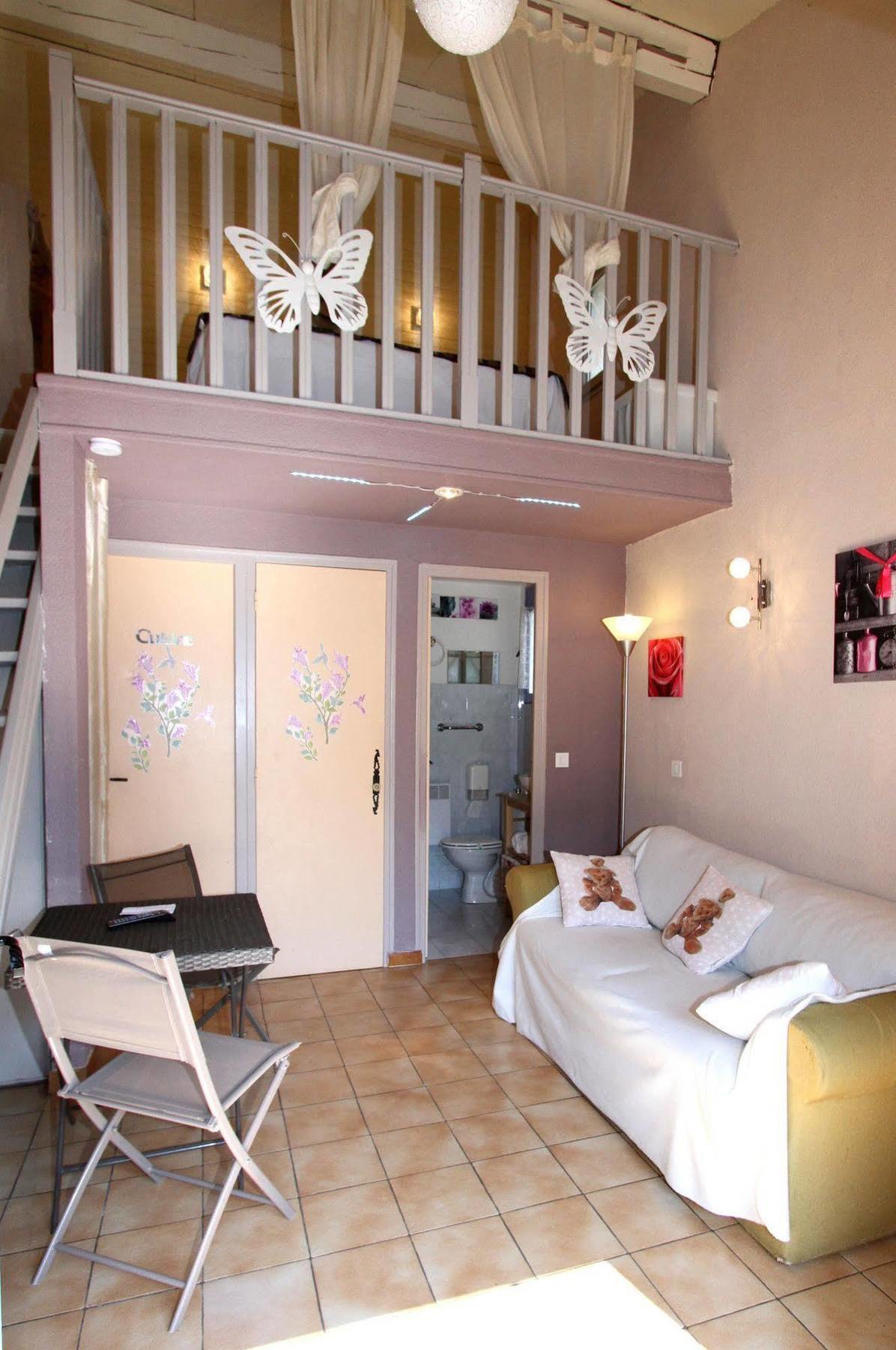 Auberge Des Pins Tourrettes Eksteriør bilde
